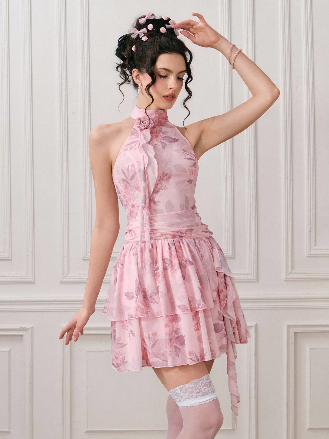 ROMWE EDITION Vestido corto elegante sin mangas con estampado floral y plisados para mujer