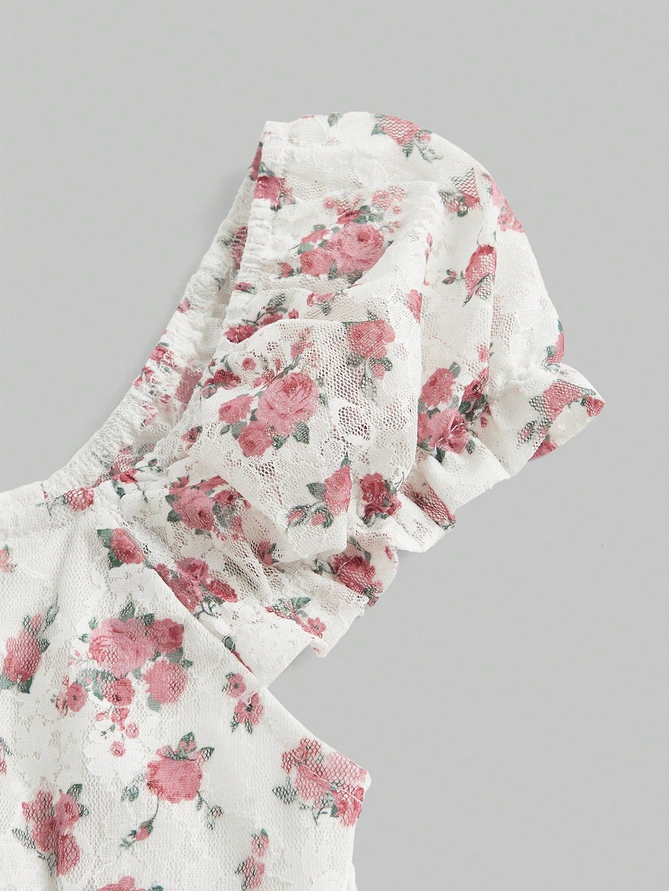 ROMWE Fairycore Blusa de encaje para mujer con diseño de flores, cuello cuadrado, manga bufanda y dobladillo fruncido