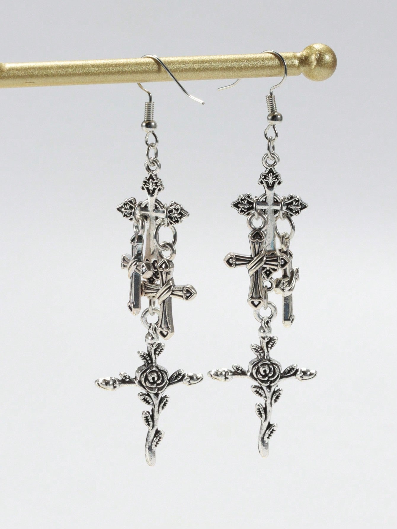 ROMWE Goth 1 par de pendientes góticos de estilo Halloween con forma de cruz para Navidad