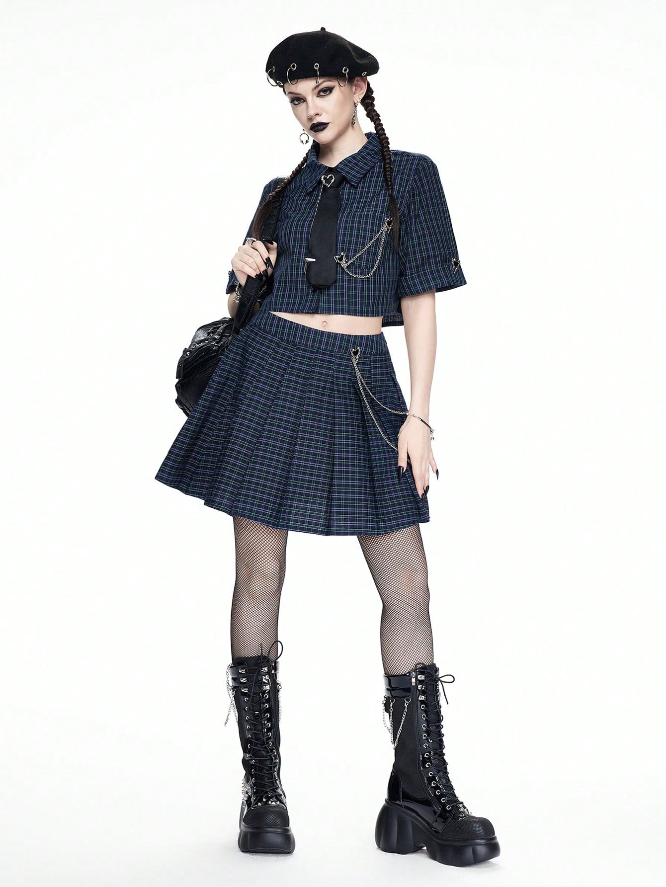 ROMWE Goth Camisa corta a cuadros con cadena metálica de estilo punk rock como decoración