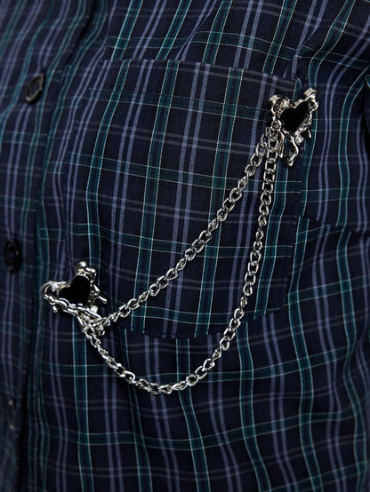 ROMWE Goth Camisa corta a cuadros con cadena metálica de estilo punk rock como decoración