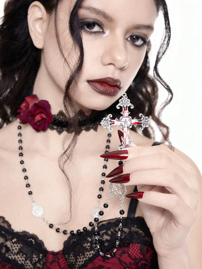 ROMWE Goth Conjunto de 2 piezas Y2K retro de personalidad gótica y estética oscura para el Día de San Valentín: Gargantilla de terciopelo negro y encaje con camelias + Collar con colgante de cadena