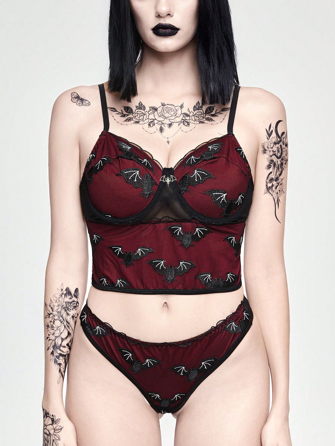 ROMWE Goth Conjunto de ropa interior con decoración de murciélagos oscuros góticos y aros para el sostén