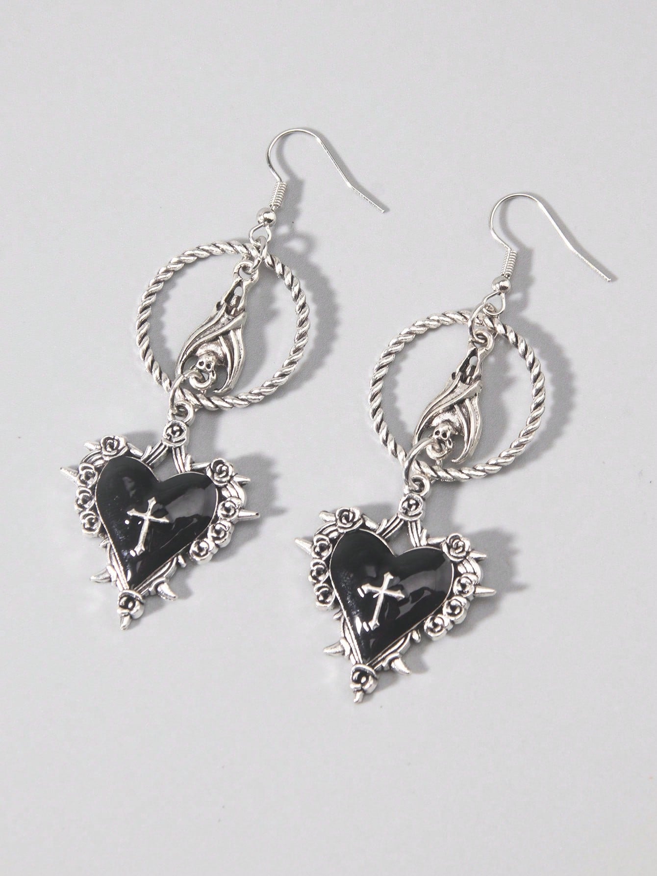 ROMWE Goth Pendientes colgantes para mujer