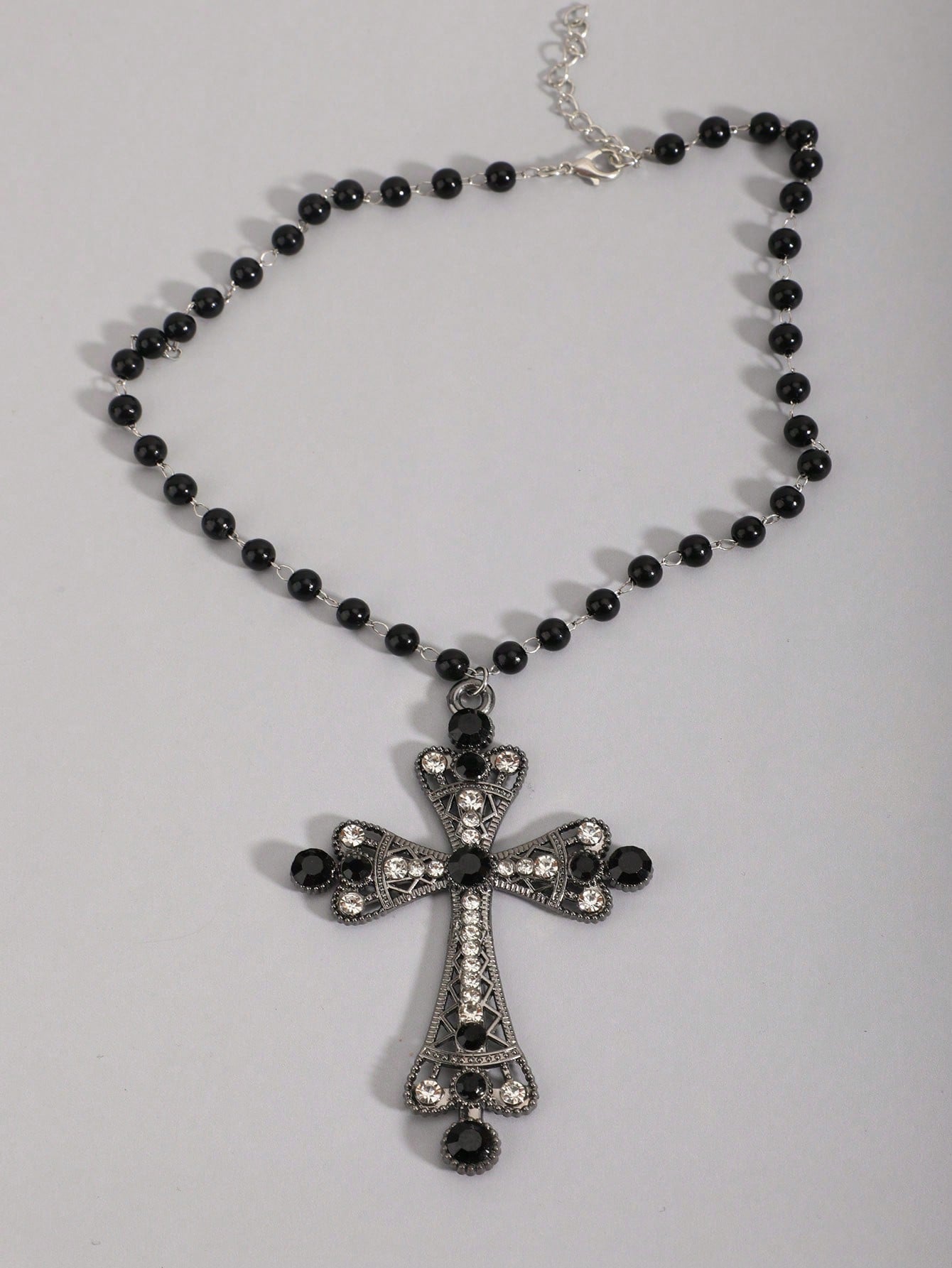 ROMWE Goth Set de 2 collares de clavícula con colgante de estrella de cinco puntas hueca y perla falsa de estilo bohemio, collares de cuentas redondas y estrelladas de moda para mujeres