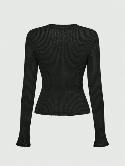 ROMWE Goth Suéter casual de mujer con botones delanteros, mangas largas y detalles gráficos