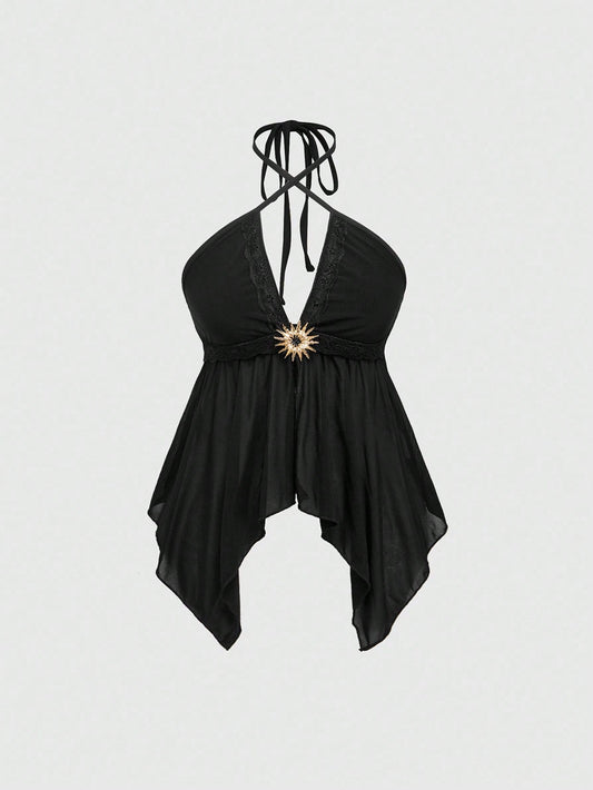 ROMWE Goth Top de tirantes asimétrico con encaje, decoración de metal y malla en estilo gótico para mujer