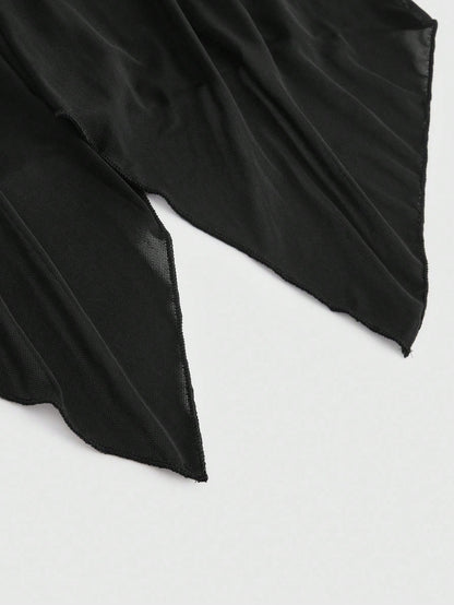 ROMWE Goth Top de tirantes asimétrico con encaje, decoración de metal y malla en estilo gótico para mujer