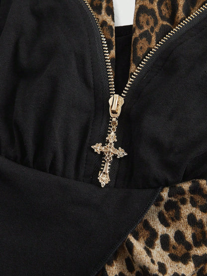 ROMWE Grunge Punk Accesorios metálicos de cruz Gyaru de estilo Y2K 2 en 1 con parte superior de tirantes asimétrica de estampado de leopardo