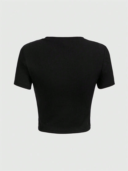 ROMWE Grunge Punk Camiseta corta escolar con bordado cruzado