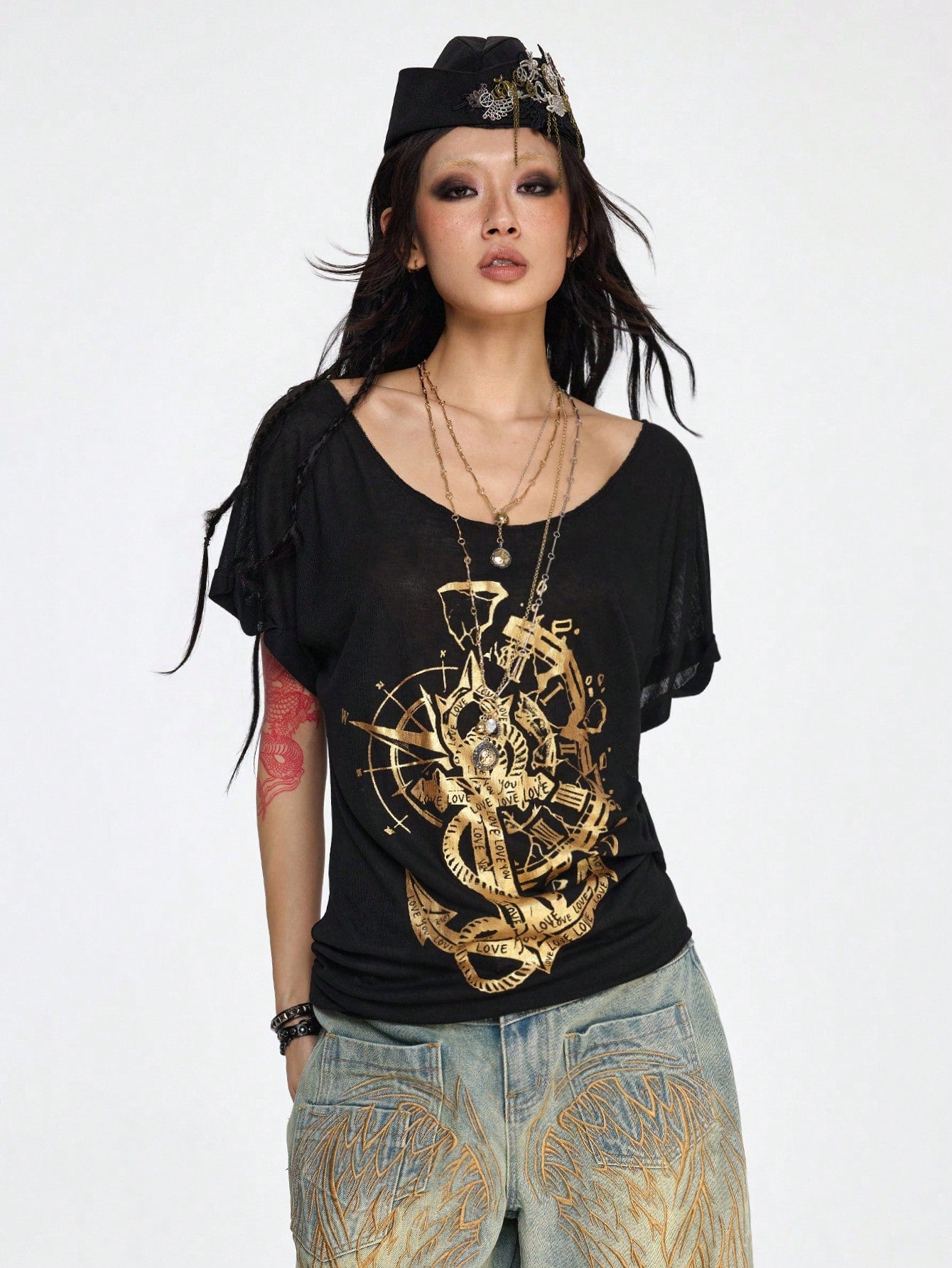 ROMWE Grunge Punk Camiseta de manga corta de escote redondo oversize con estampado de letra de barco pirata y ancla, estilo casual oscuro y romántico punk, para verano