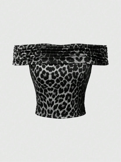 ROMWE Grunge Punk Camiseta para mujer ajustada con hombros descubiertos y estampado de leopardo - Tendencia retrospectiva del milenio, escuela