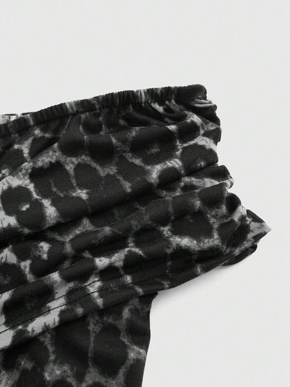 ROMWE Grunge Punk Camiseta para mujer ajustada con hombros descubiertos y estampado de leopardo - Tendencia retrospectiva del milenio, escuela