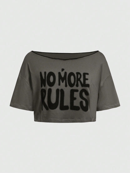 ROMWE Grunge Punk Camiseta suelta de mujer corta con hombros al descubierto, estampado de lema "NO talla grande REGLAS", escolar