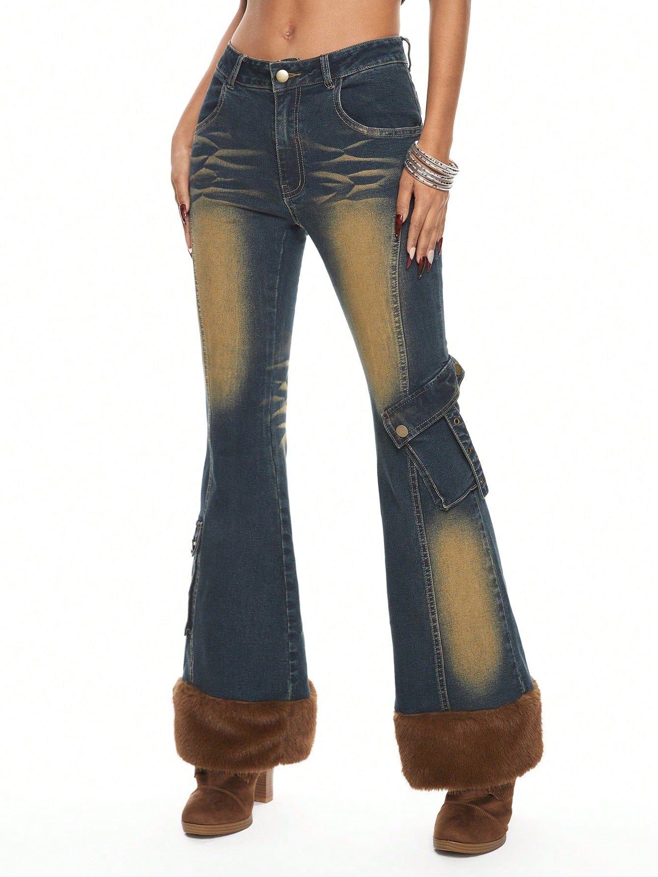 ROMWE Grunge Punk Jeans de mujer con pierna acampanada, cintura baja, parches desgarrados y dobladillo con pelo de Y2K