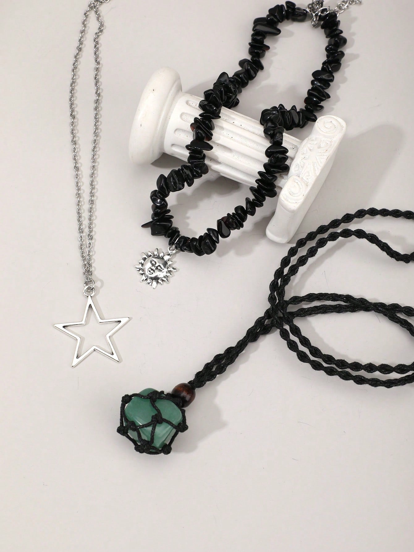 ROMWE Grunge Punk Set de 3 collares con colgante de piedra tallada tipo estrella gigante natural, joyería bohemia para mujeres