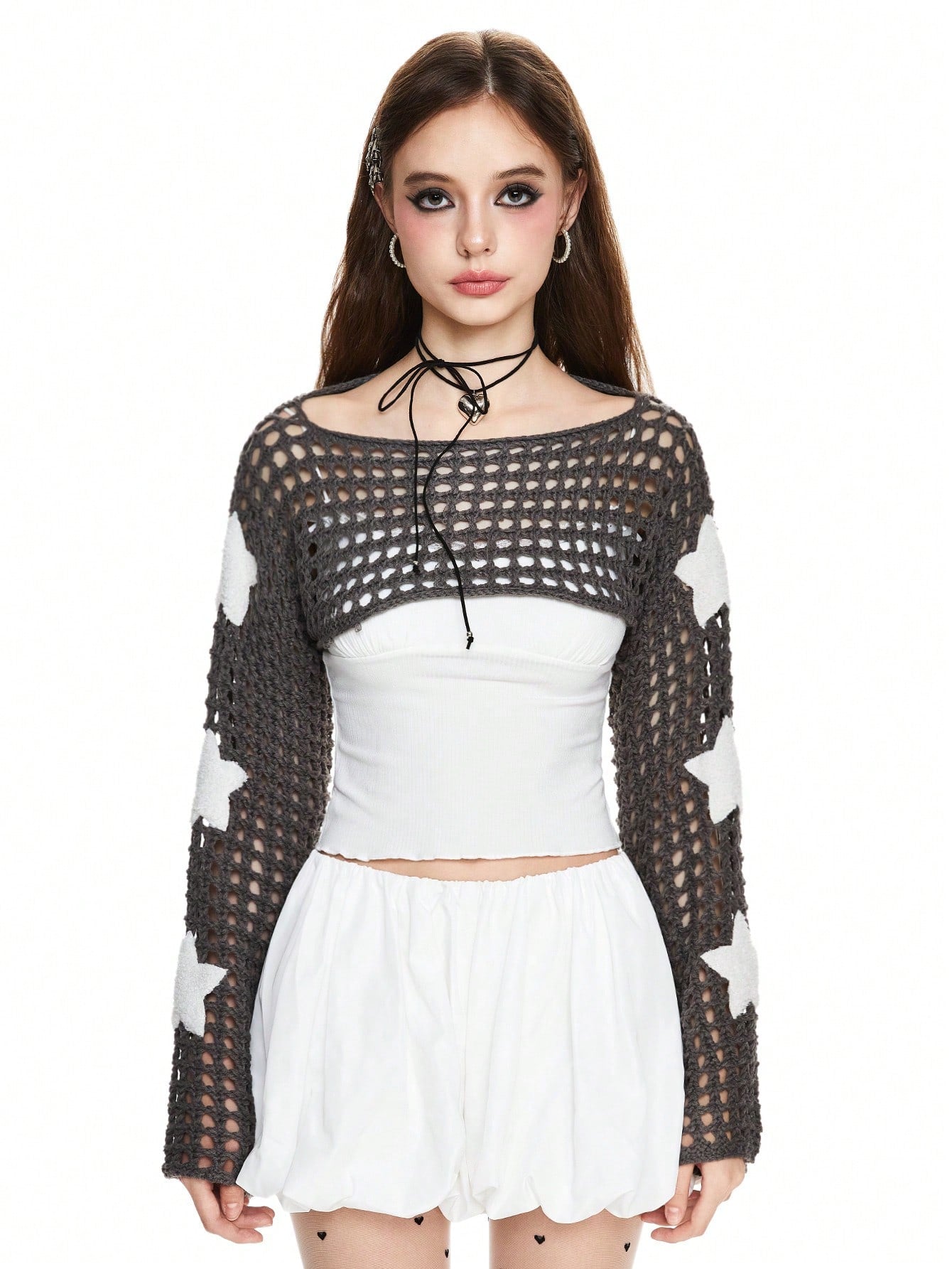 ROMWE Grunge Punk Top con tirantes acampanados, adecuada para colocar sobre camisetas o tirantes finos, con bordado de estrellas Hollow Out