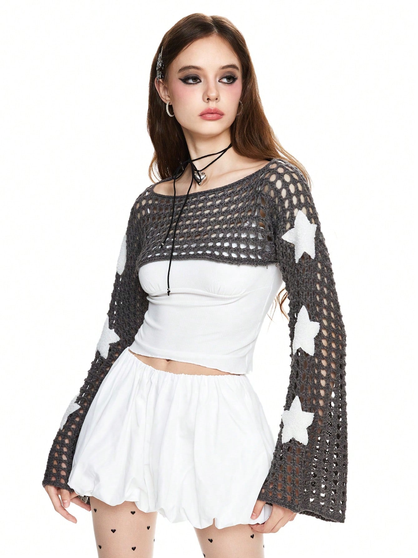 ROMWE Grunge Punk Top con tirantes acampanados, adecuada para colocar sobre camisetas o tirantes finos, con bordado de estrellas Hollow Out