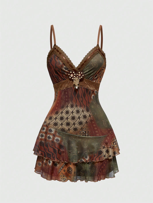 ROMWE Hippie Vestido mini con estampado de paisley con volantes, encaje y cinta estilo vintage hippie retro para mujeres