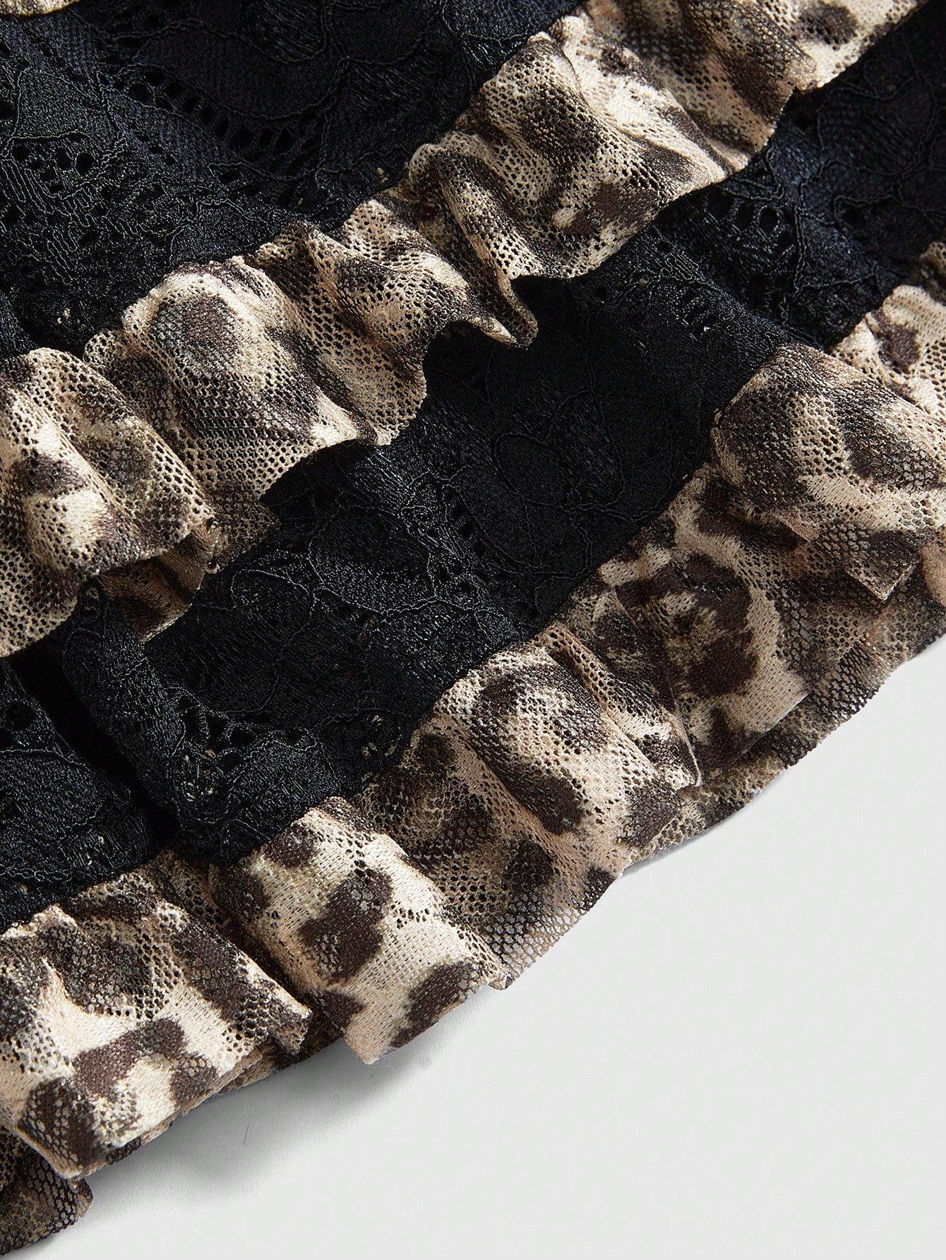 ROMWE J-Fashion Falda de gasa con estampado de leopardo, cintura baja, volantes de encaje y gran lazo en estilo Y2K Harajuku para mujer