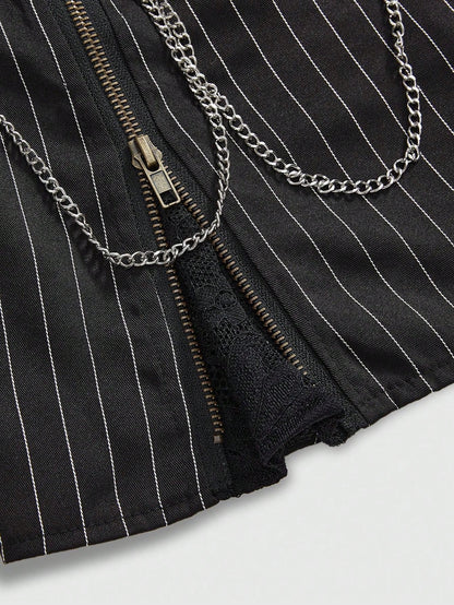 ROMWE J-Fashion Minifalda sexy con abertura, parches de encaje y decoración de cadena en estilo retro colegial rayado Harajuku Gyaru