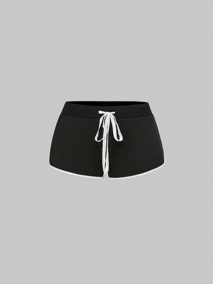 ROMWE J-Fashion Short de mujer con estampado de estrella de cinco puntas y letras en inglés, cintura baja y muy corto, con estampa de la bandera de Union Jack, en estilo Y2K Baddie