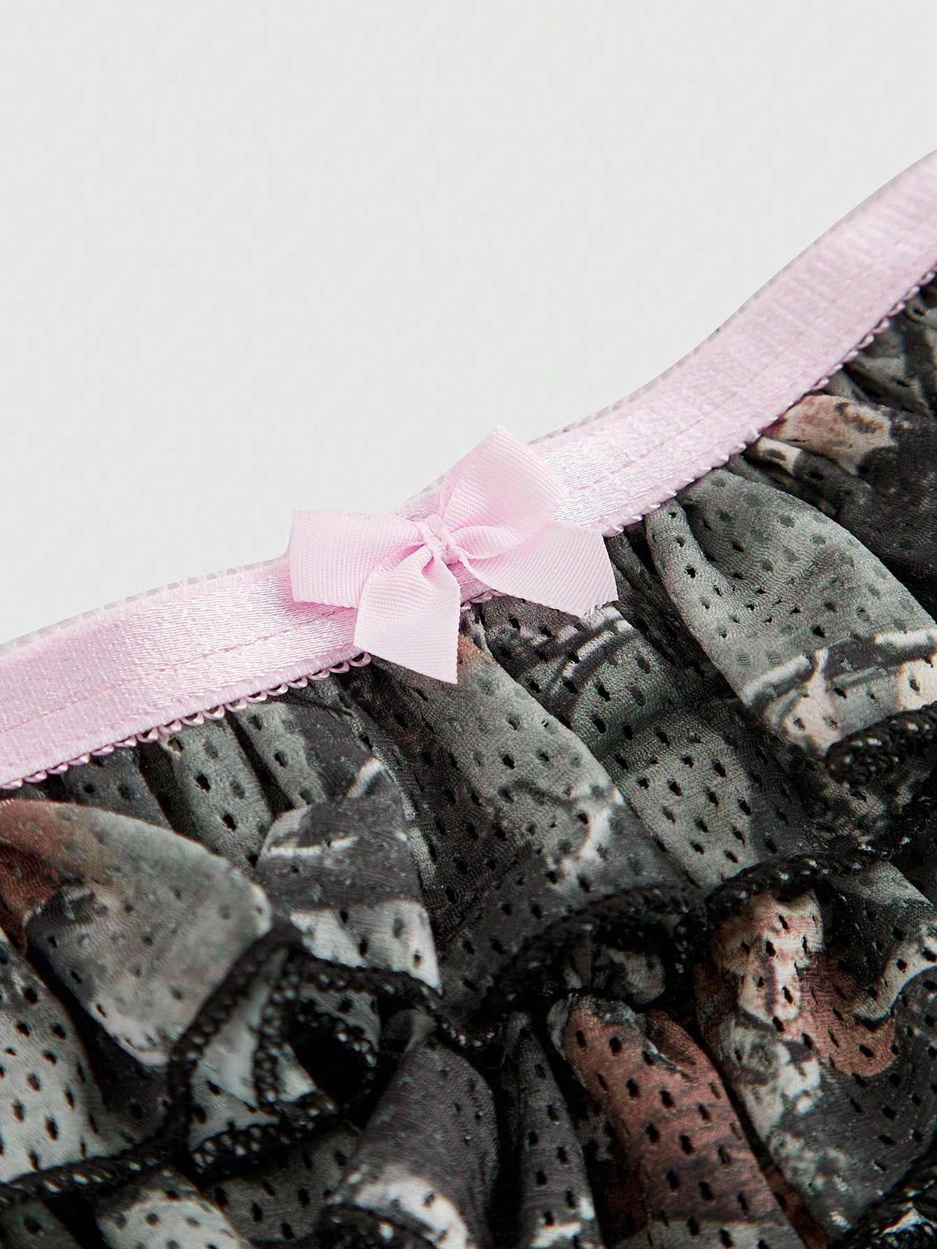 ROMWE J-Fashion Short mini con volantes de adorno con lazo en estilo Y2K camuflaje