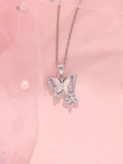 ROMWE Kawaii 1 Pieza Dulce Y Fresco Estilo De Pareja Cuento De Hadas Temático Del Bosque Con Múltiples Colores De Decoración De Pedrería Y Colgante De Mariposa