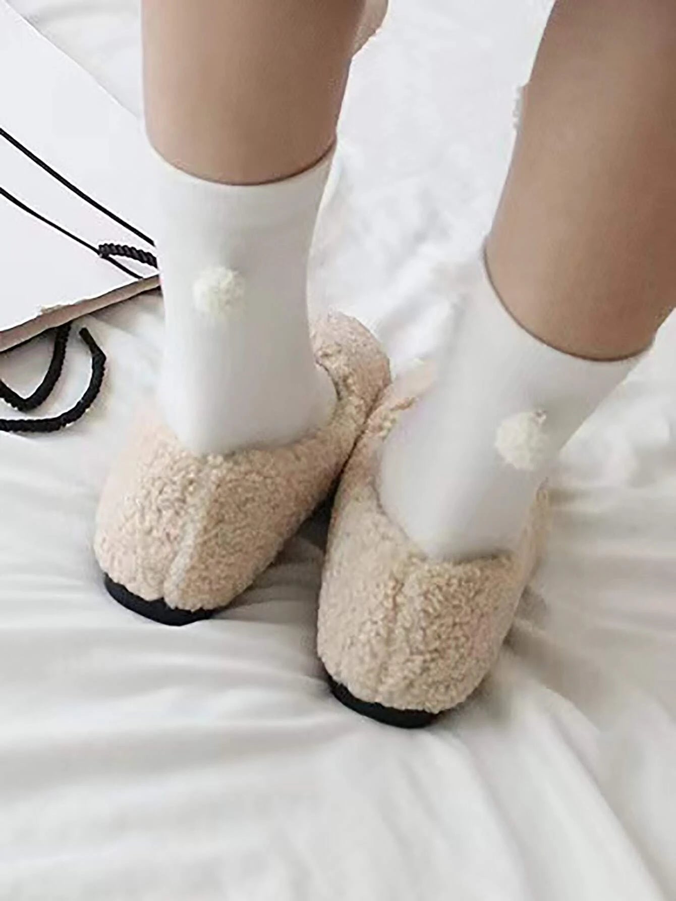 ROMWE Kawaii Calcetines de tripulación con estampado de dibujos animados con oreja de conejo