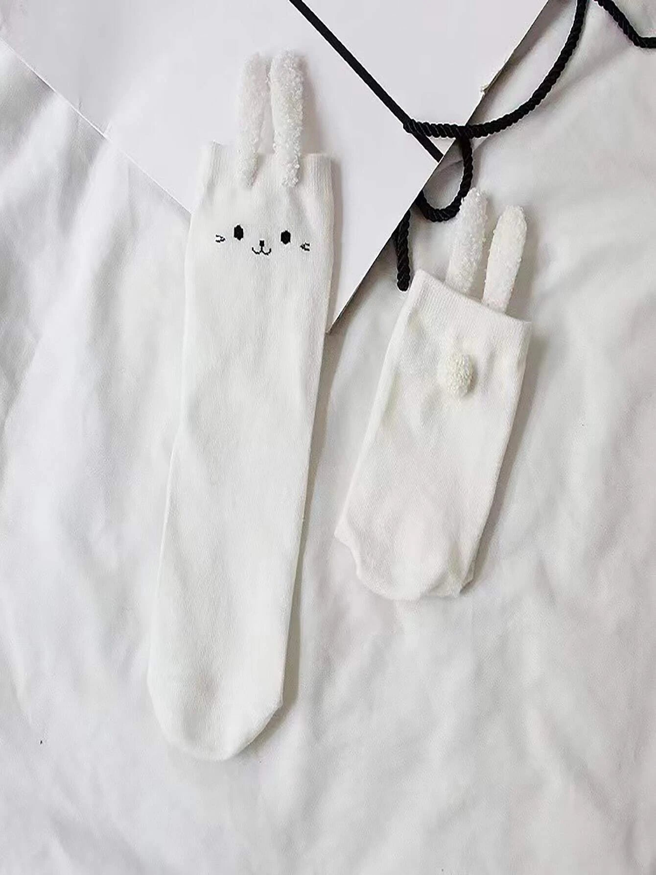 ROMWE Kawaii Calcetines de tripulación con estampado de dibujos animados con oreja de conejo