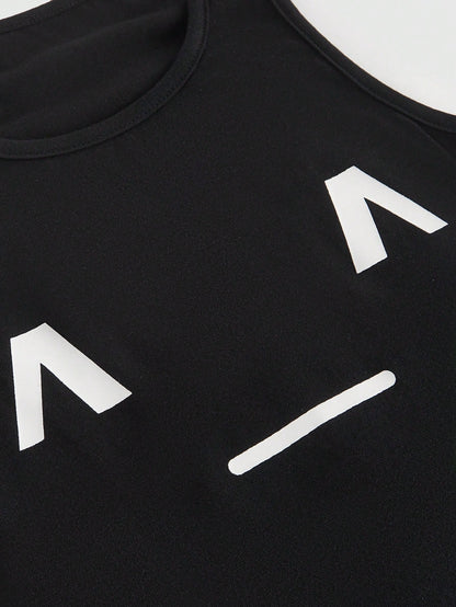 ROMWE Kawaii Camiseta ajustada femenina impresa con emoticono de estilo subcultural, versátil