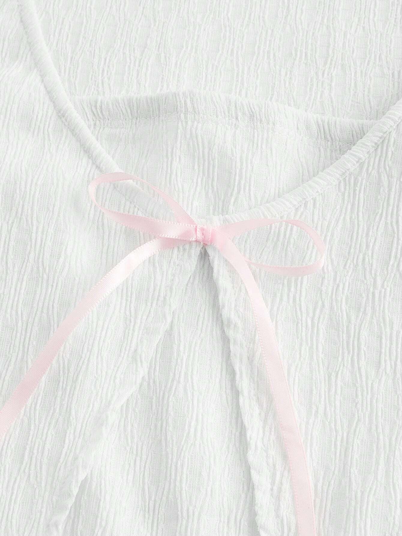 ROMWE Kawaii Camiseta con detalle de lazo con forma de corazón linda para mujeres