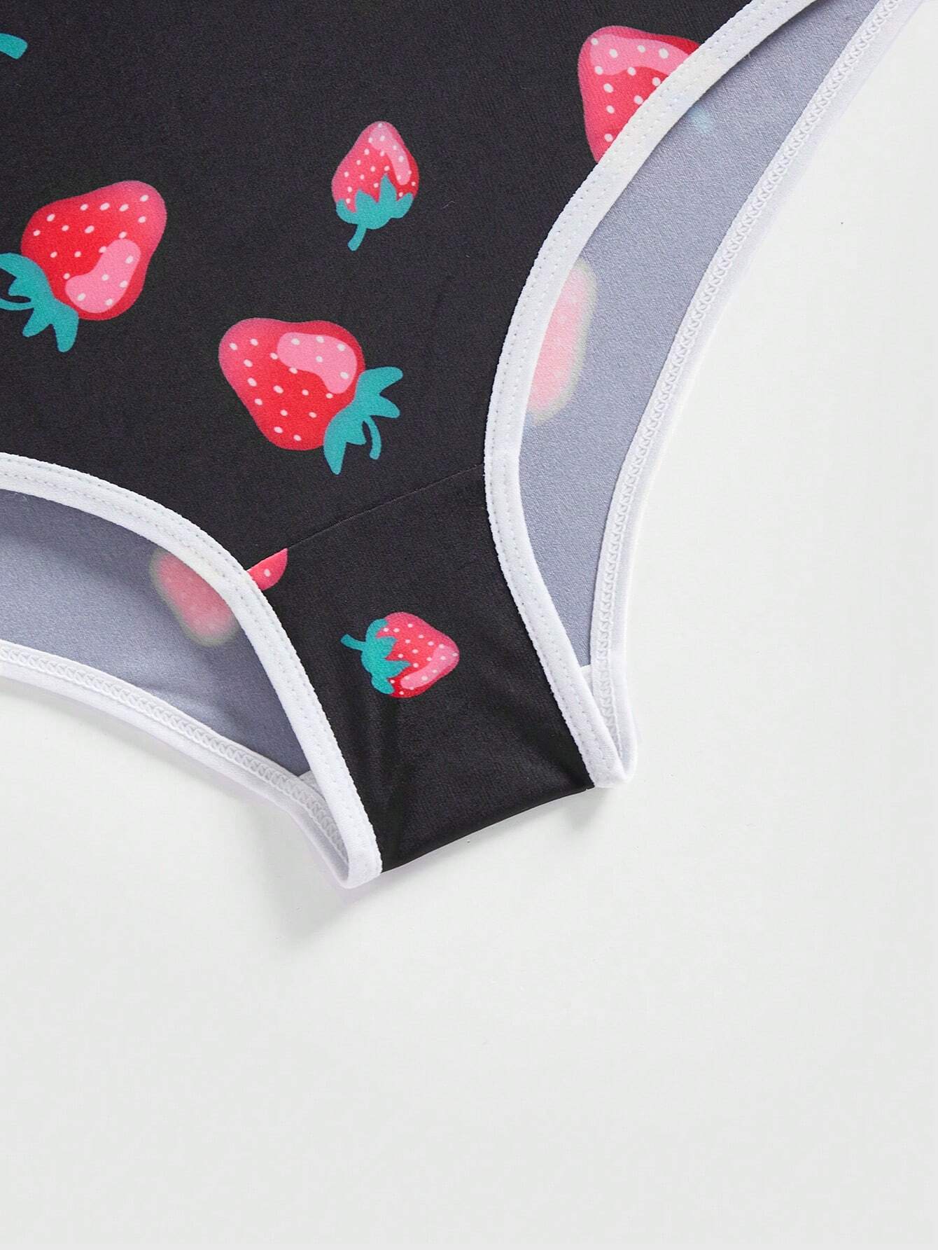 ROMWE Kawaii Conjunto de 3 piezas Tanga con estampado todo sobre de letras dulces con adornos con estampado de fresa y cereza