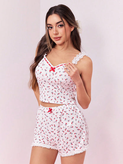 ROMWE Kawaii Conjunto de pijama de verano para mujer con pantalones cortos de tirantes finos, decorado con parches de encaje floral y lazo