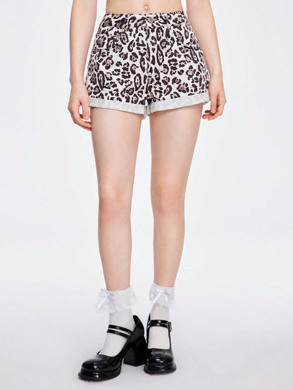 ROMWE Kawaii Shorts de mezclilla casuales con dobladillo enrollado y estampado de leopardo para mujeres