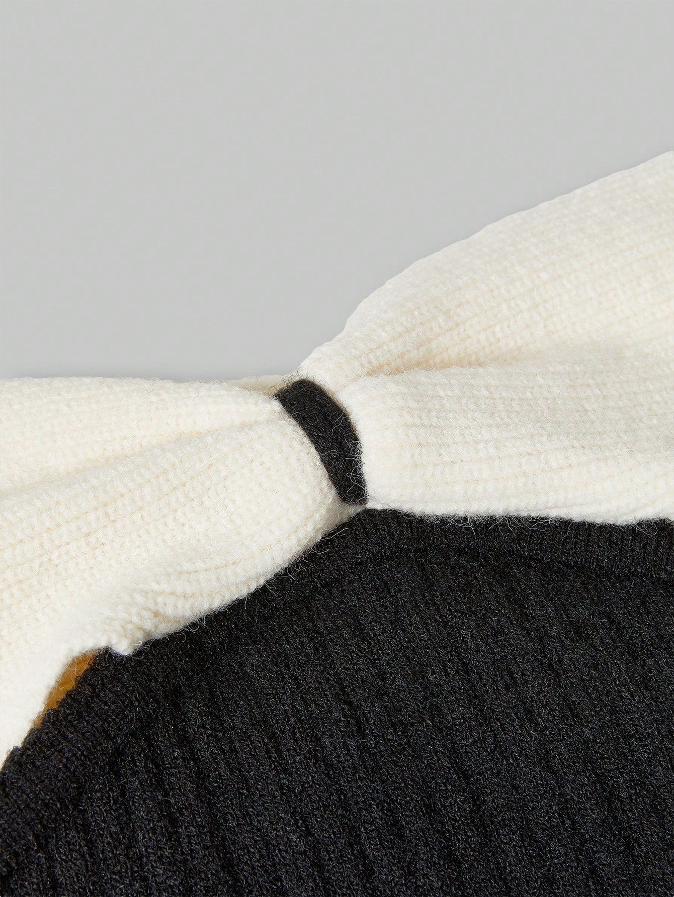 ROMWE Kawaii Top de punto con hombros descubiertos y diseño de mariposa para mujer