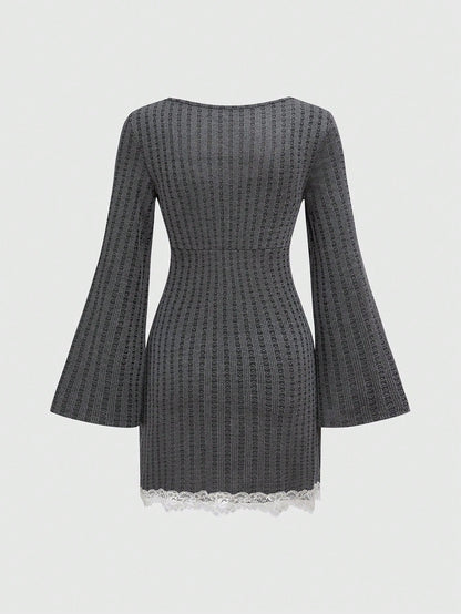 ROMWE Kawaii Vestido mini de mujer entallado de 2 en 1 con volantes en los puños y escote de corazón