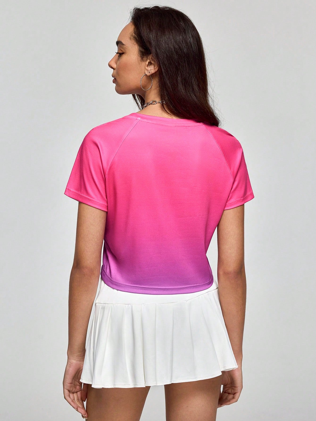 SCOOBY-DOO X SHEIN Camiseta corta de manga raglán con estampado de perro degradado, informal, para verano