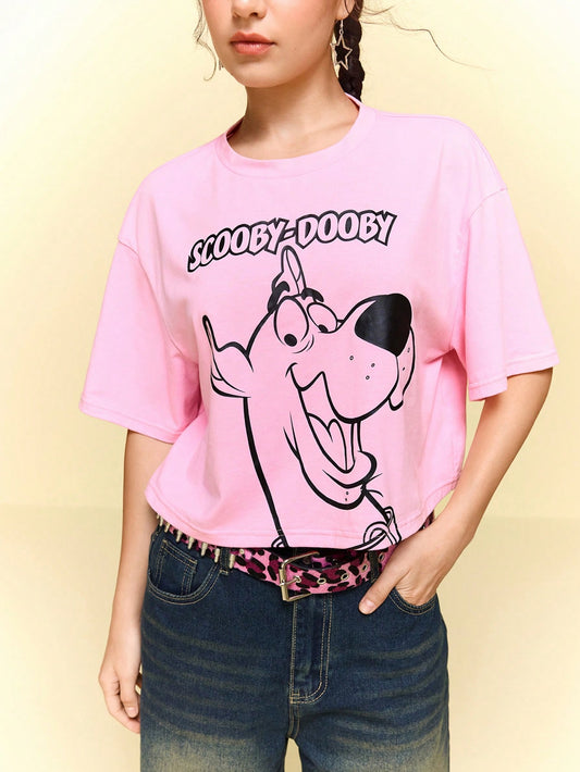SCOOBY-DOO X SHEIN Camiseta de manga corta de cuello redondo rosa con patrón de dibujos animados y letras para mujer