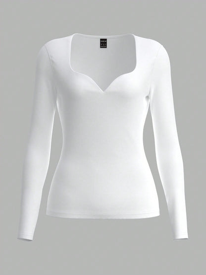 SHEIN BASICS Blusa ajustada de manga larga con escote de ojo de cerradura de unicolor de punto para mujeres