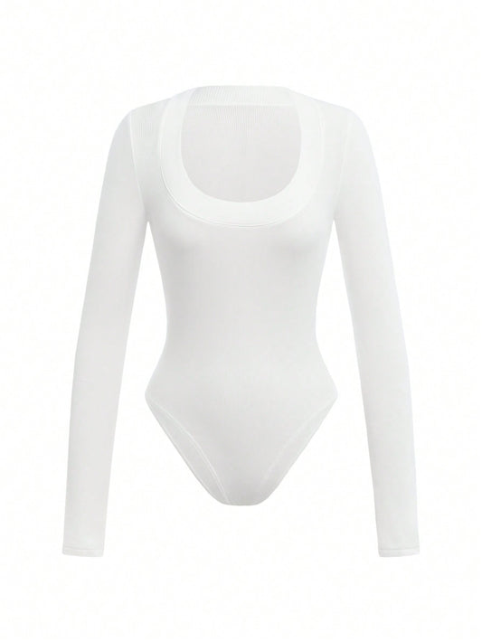 SHEIN BASICS Body de una sola tonalidad de punto con cuello redondo y manga larga para mujeres, de corte delgado y casual