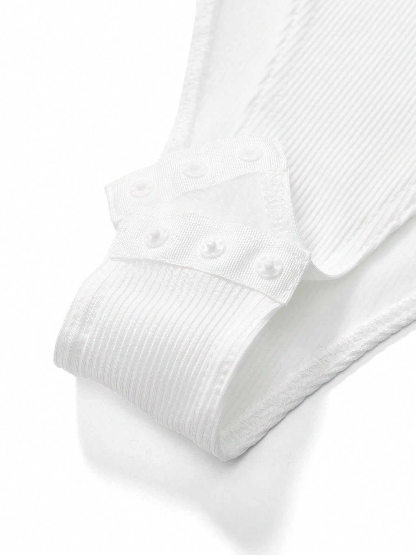 SHEIN BASICS Body de una sola tonalidad de punto con cuello redondo y manga larga para mujeres, de corte delgado y casual