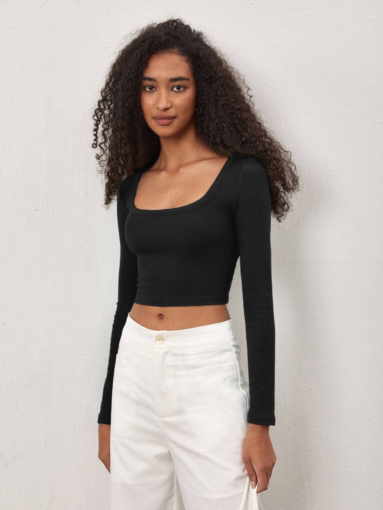 SHEIN BASICS Camiseta crop de cuello scoop