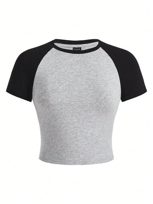 SHEIN Camiseta ajustada de mujer con escote redondo y corte a la cintura, parte superior de verano de manga raglán en bloques de color, 95% algodón
