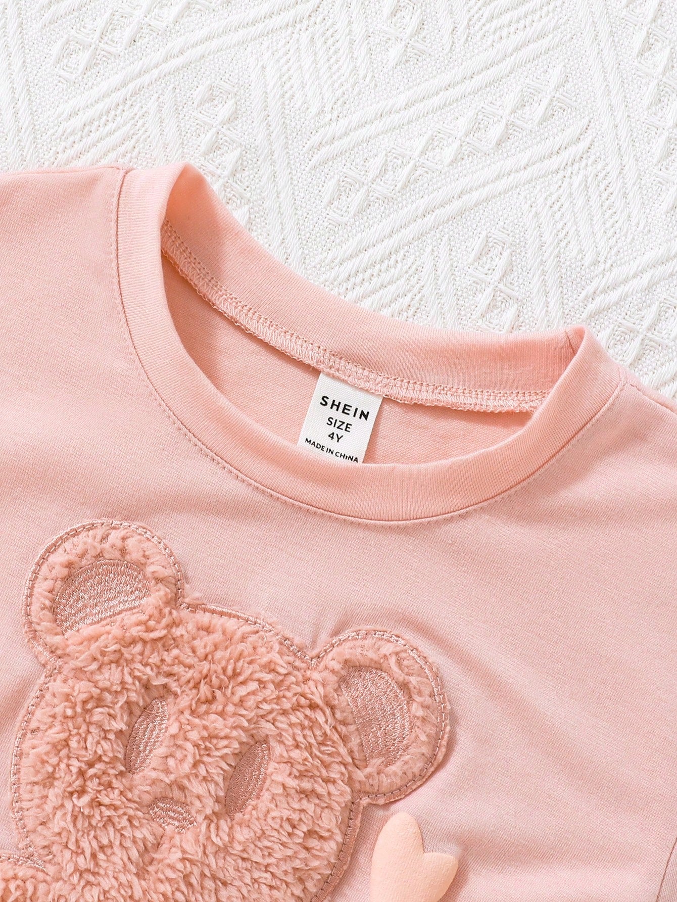 SHEIN Camiseta rosa de manga corta para niña con precioso bordado de oso y diseño de cuello redondo, informal y versátil para primavera y verano