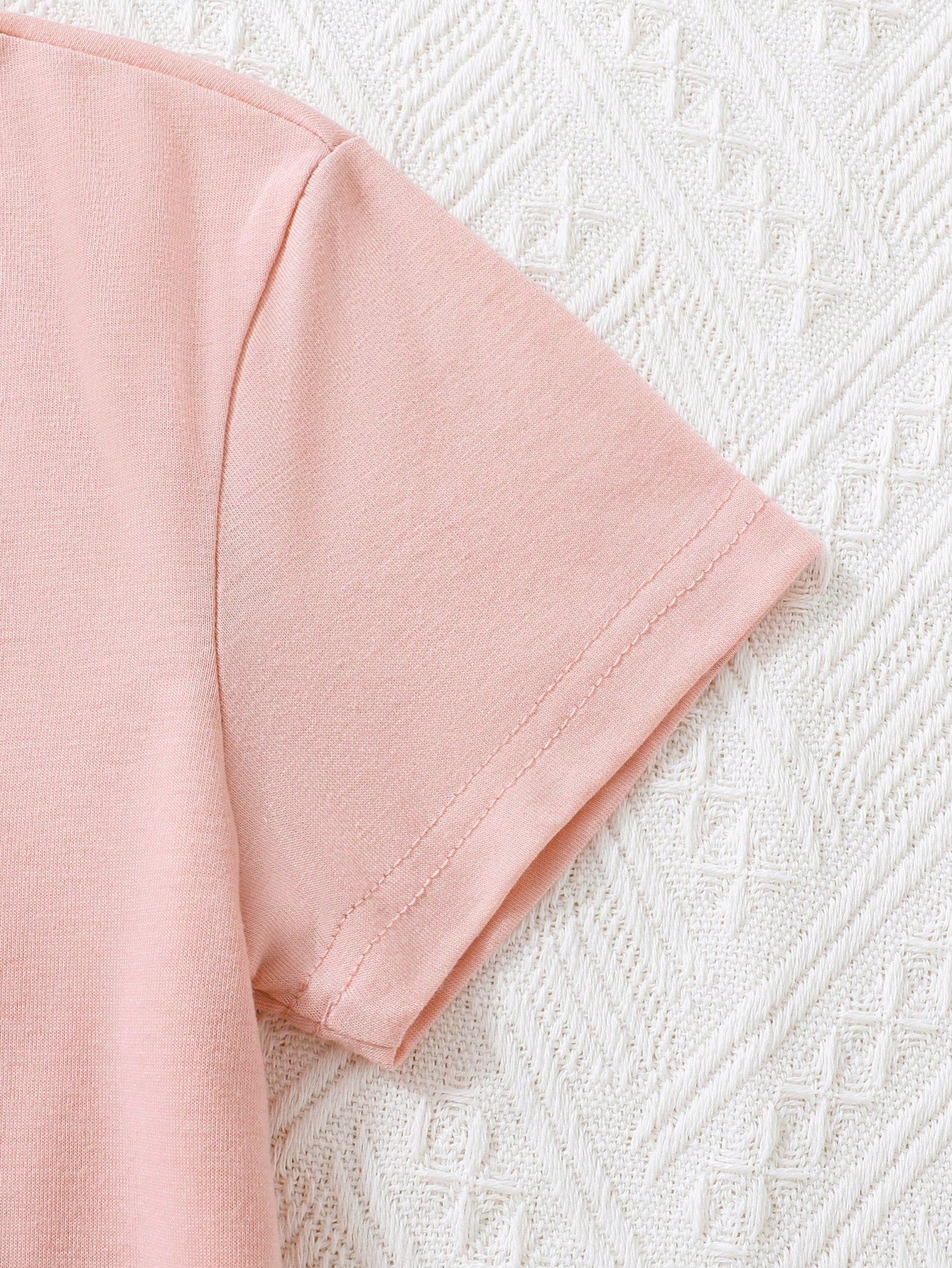 SHEIN Camiseta rosa de manga corta para niña con precioso bordado de oso y diseño de cuello redondo, informal y versátil para primavera y verano