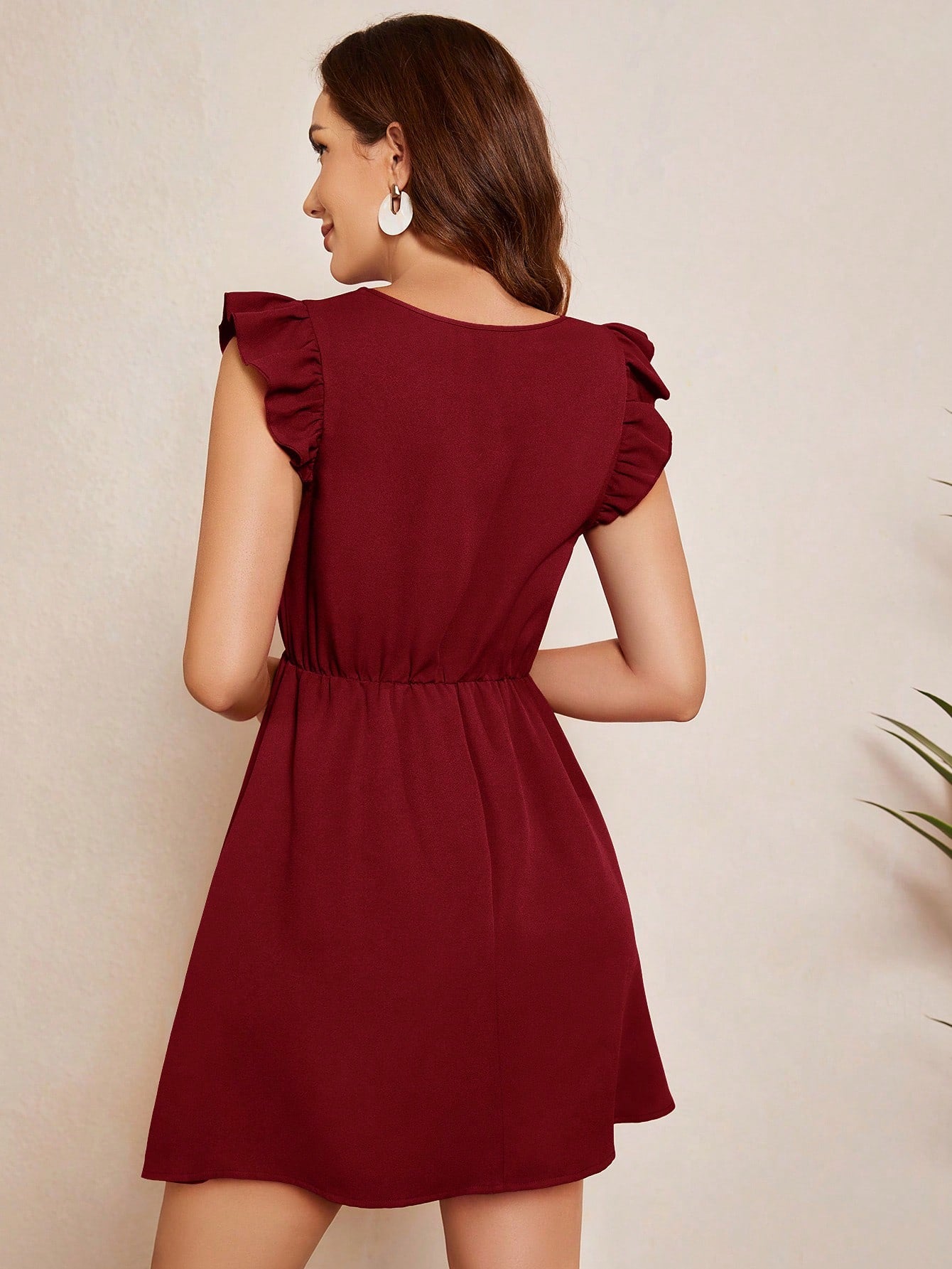 SHEIN Clasi Vestido corto de manga corta para mujer con cintura ceñida