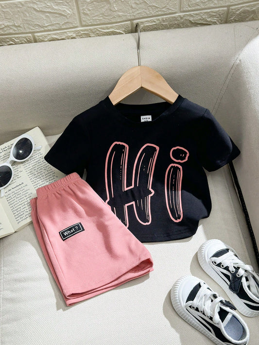SHEIN Conjunto informal para niña preadolescente con camiseta de cuello redondo y mangas cortas impresa y shorts