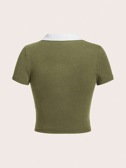 SHEIN EZwear Camiseta De Mujer De Punto Con Solapa Y Bloques De Color