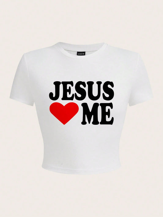 SHEIN EZwear Camiseta ajustada de manga corta y cuello redondo con estampado de corazón "JESÚS ME AMA", apta para el verano